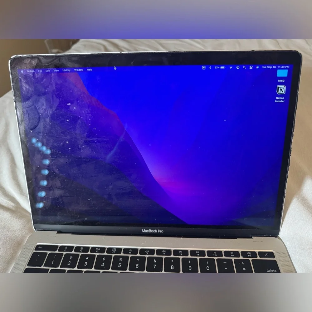MacBook Pro 13in - Silver
